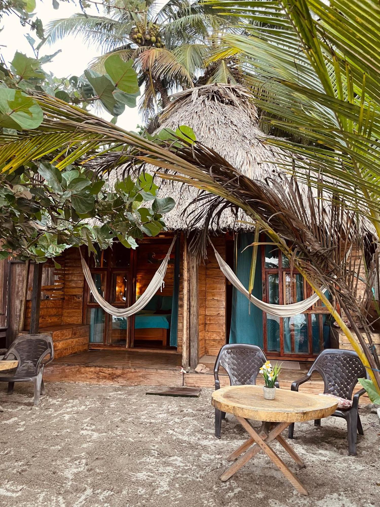 Hotel Chill And Surf Mendihuaca à Guachaca Extérieur photo